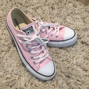 •Like New Platform Pink Converse Shoes Size 9•